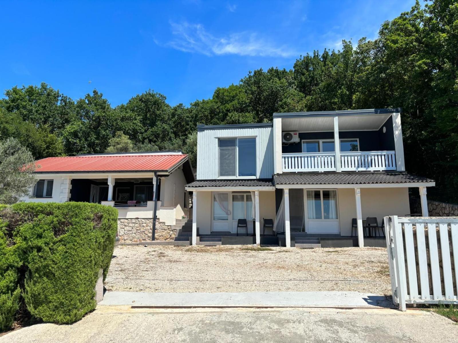 Apartmani Bosnjak スタリグラード エクステリア 写真