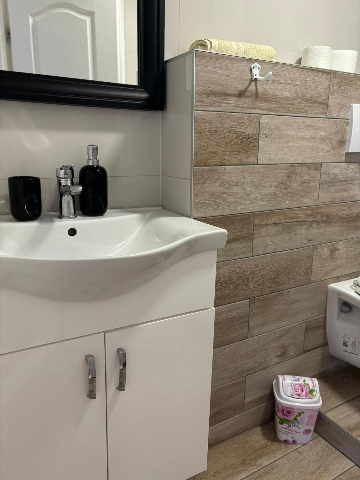 Apartmani Bosnjak スタリグラード 部屋 写真