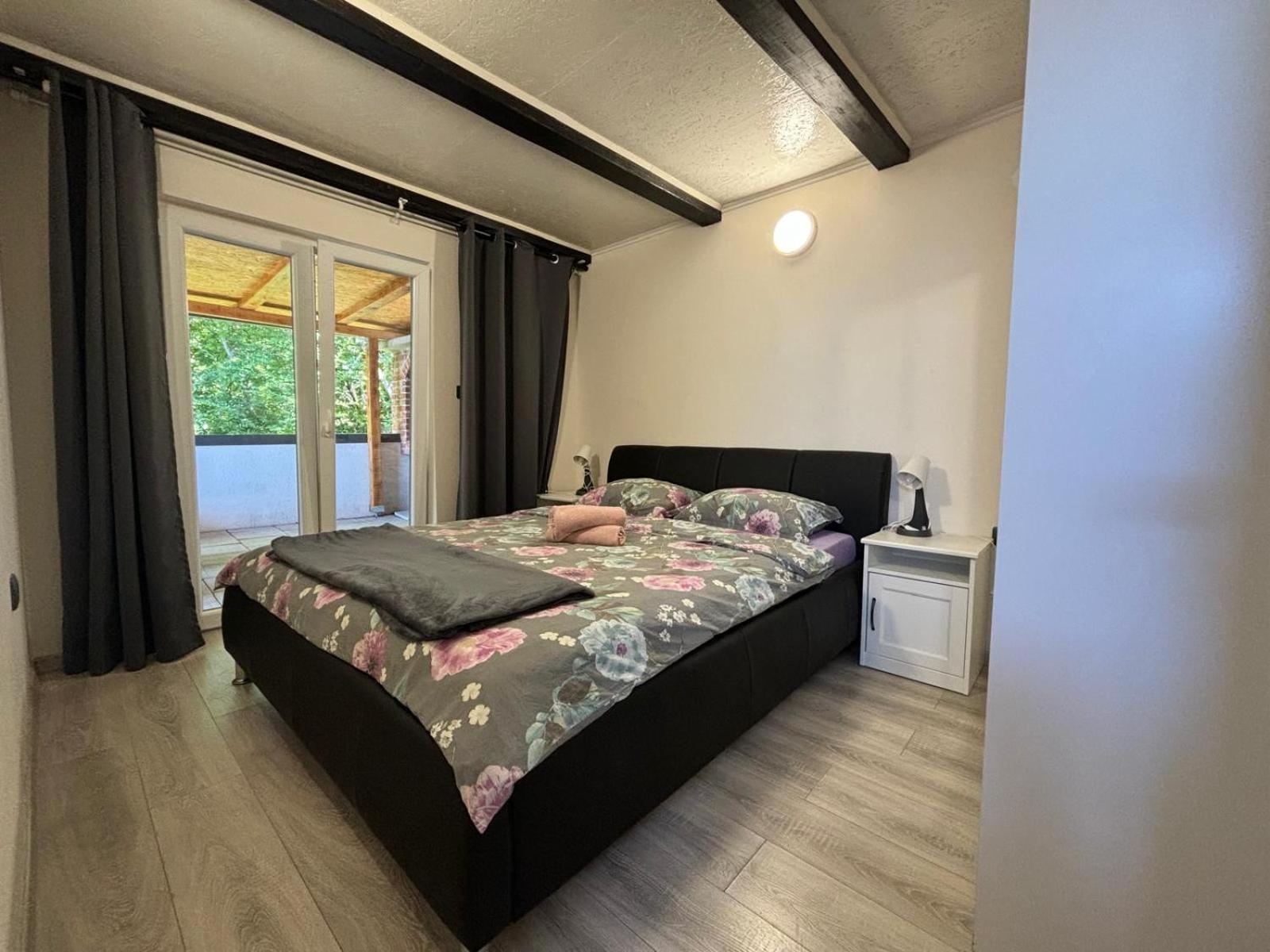 Apartmani Bosnjak スタリグラード エクステリア 写真